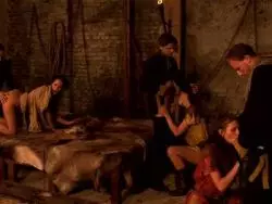 Heiße Schlampe mit dicken Titten wird gefickt